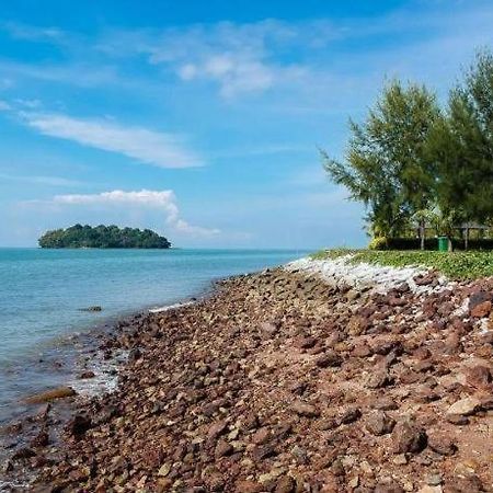 Sea Front Hotel Port Dickson Exterior photo