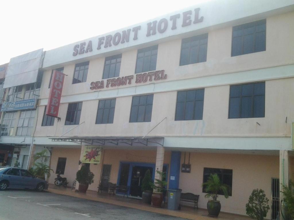 Sea Front Hotel Port Dickson Exterior photo